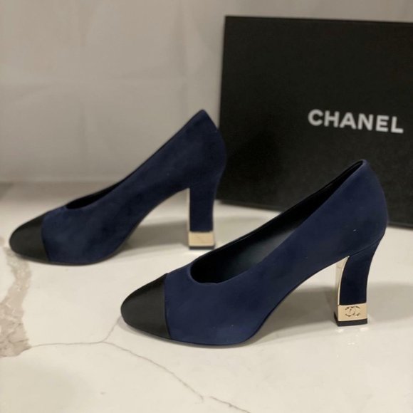 CHANEL 20A Suede Cap Toe CC Signature Metal Heel Pumps Shoes - Picture 7 of 12